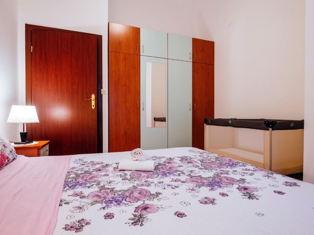Splendid Holiday Home In Jasenice Maslenica Esterno foto