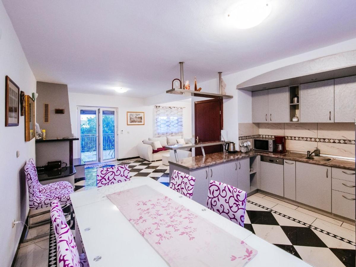 Splendid Holiday Home In Jasenice Maslenica Esterno foto