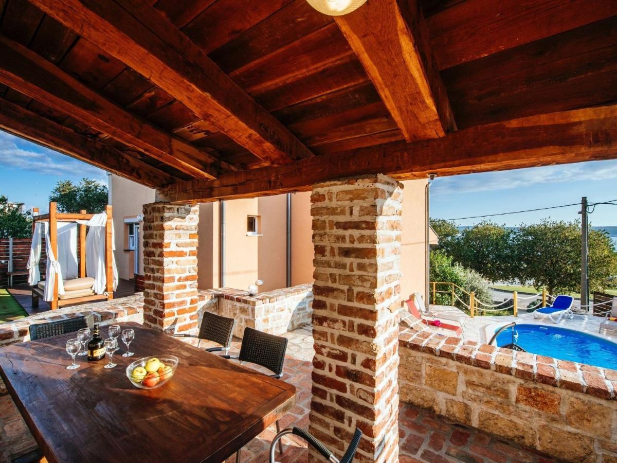 Splendid Holiday Home In Jasenice Maslenica Esterno foto