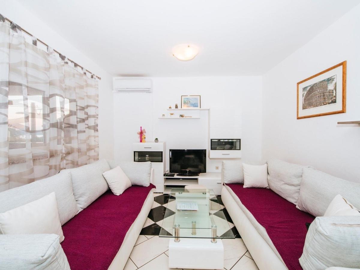 Splendid Holiday Home In Jasenice Maslenica Esterno foto